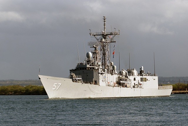 Khu trục hạm USS Reuben James (FFG 57) của Mỹ